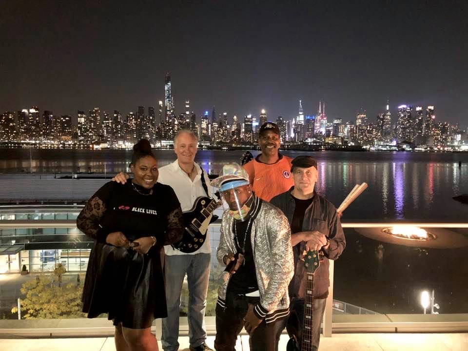 BOULEVARD EAST BAND PHOTO(#1)